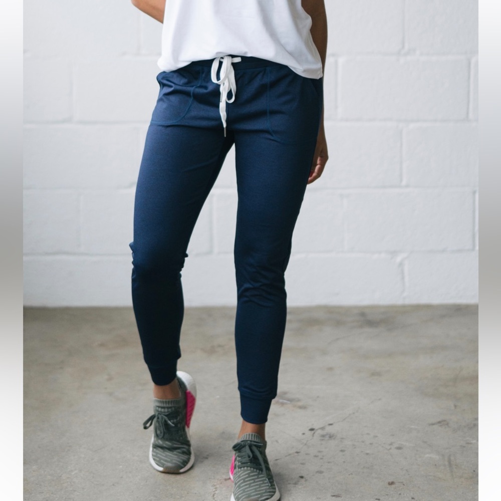 Zyia Navy Cozy Joggers size Small